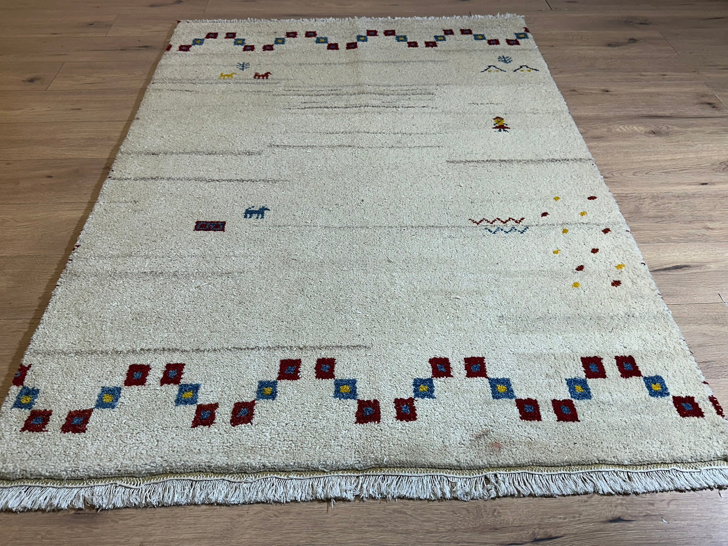 Moderner Gabbeh Teppich handgeknüpft 181x125 cm