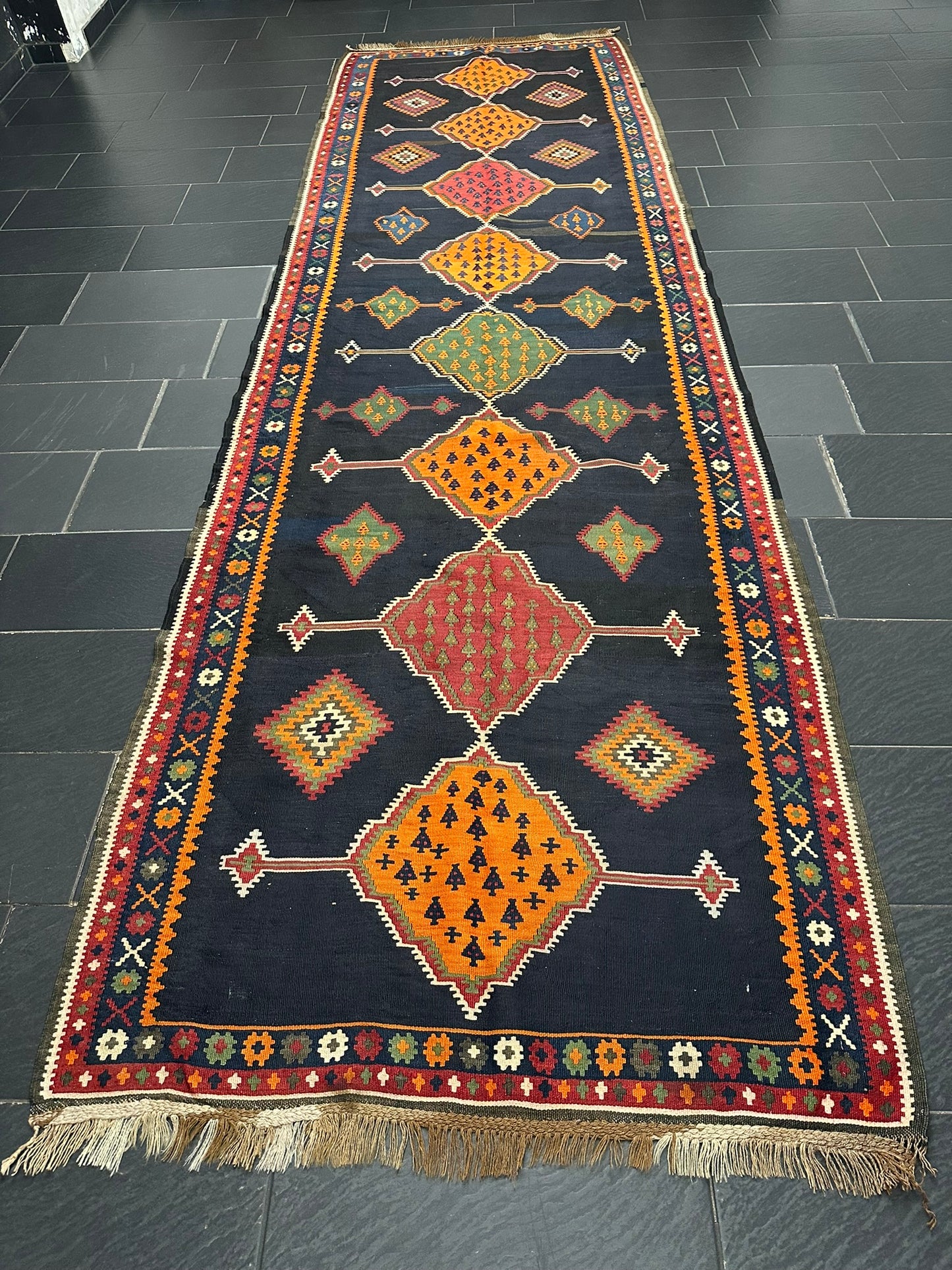 Antik Orientteppich handgeknüpft 440x140 cm Senneh Kelim Naturfarben