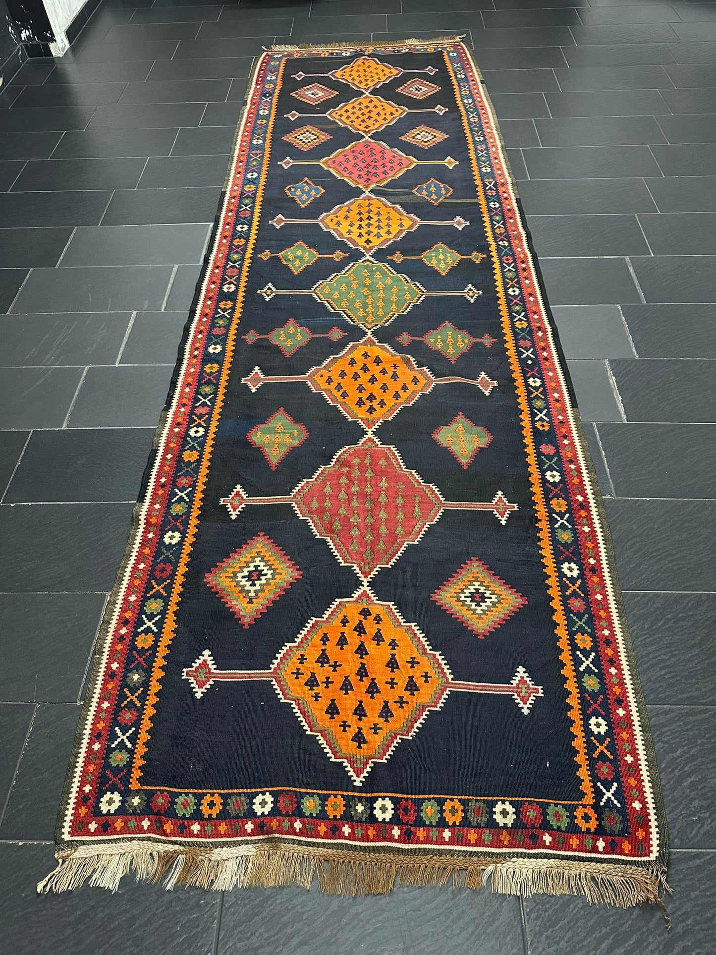 Antik Orientteppich handgeknüpft 440x140 cm Senneh Kelim Naturfarben