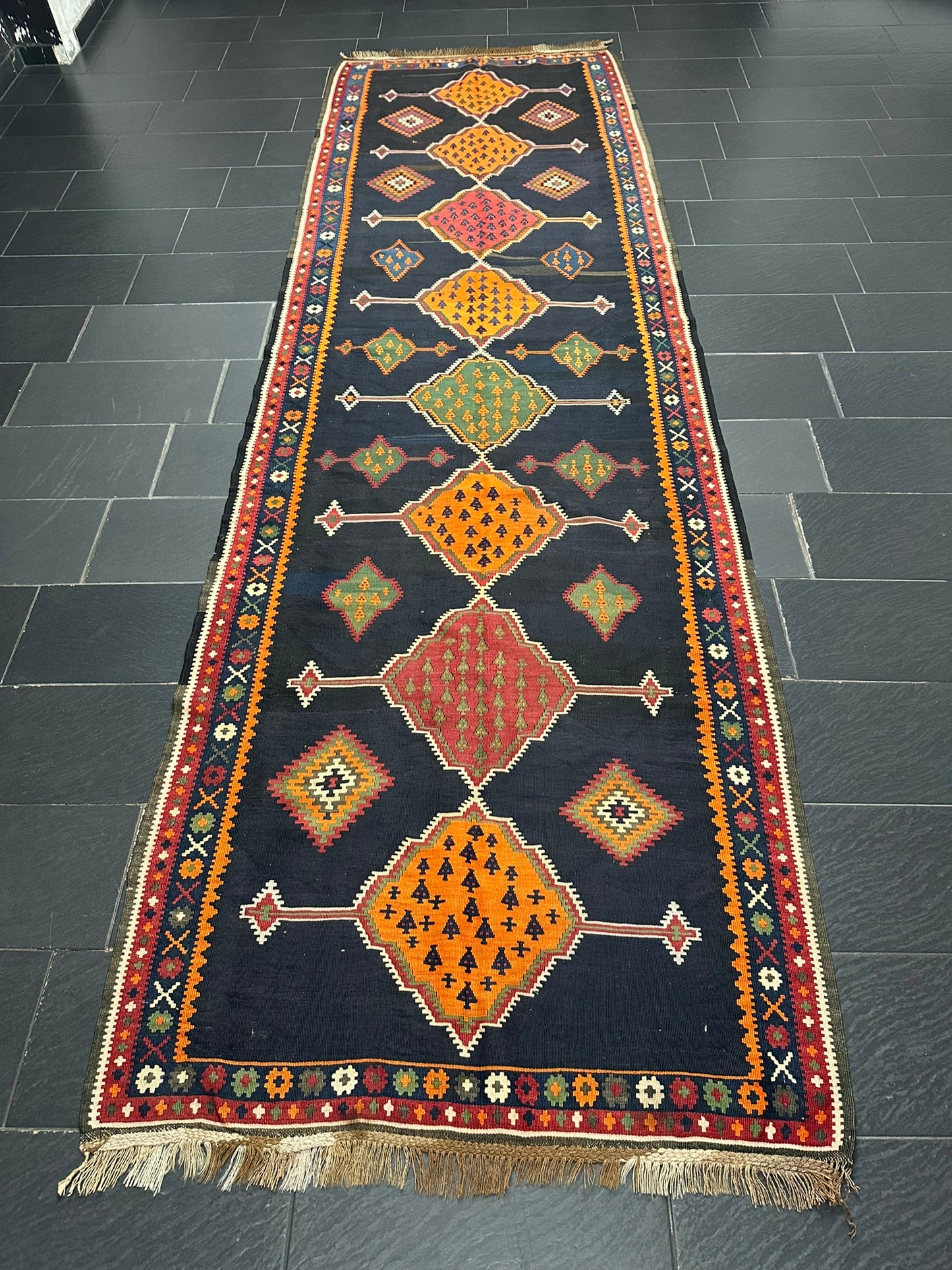 Antik Orientteppich handgeknüpft 440x140 cm Senneh Kelim Naturfarben