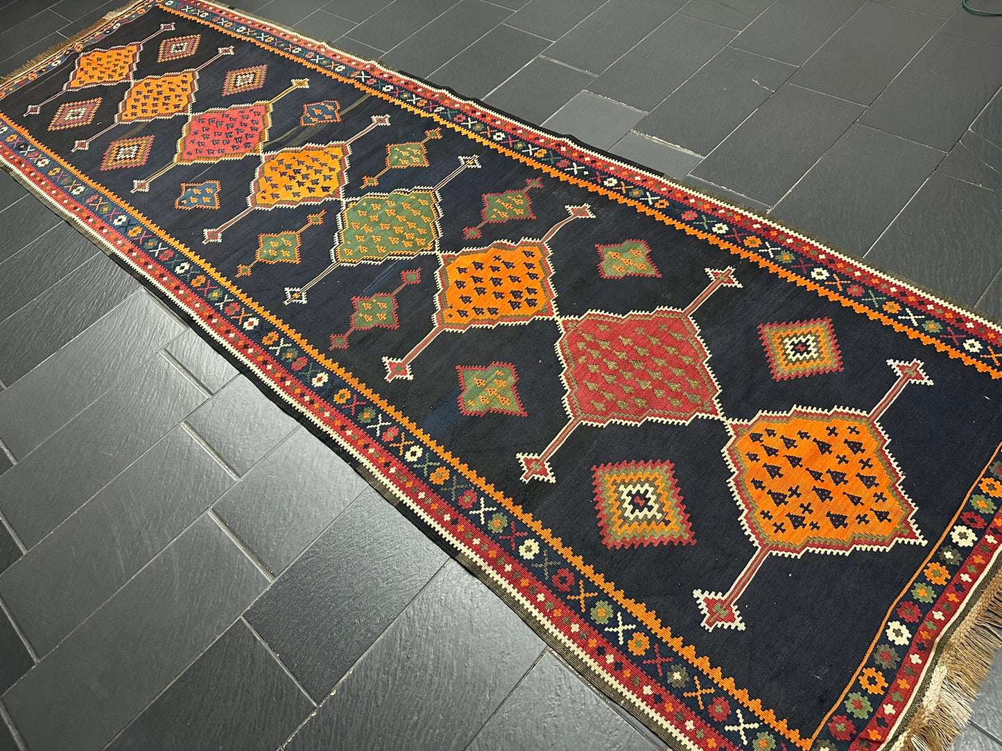 Antik Orientteppich handgeknüpft 440x140 cm Senneh Kelim Naturfarben