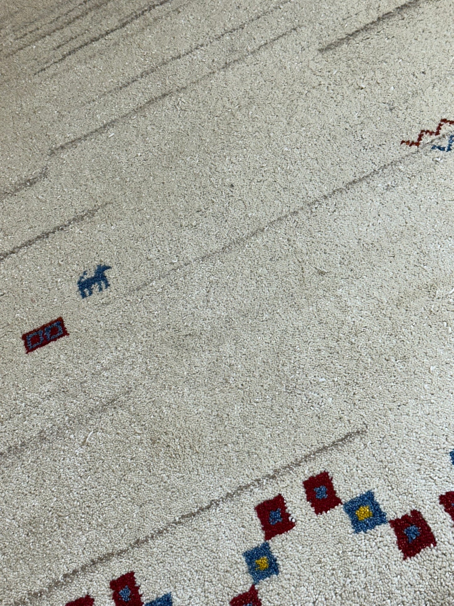 Moderner Gabbeh Teppich handgeknüpft 181x125 cm
