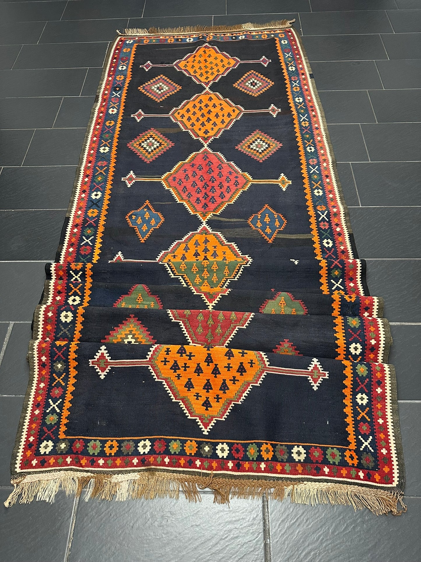 Antik Orientteppich handgeknüpft 440x140 cm Senneh Kelim Naturfarben