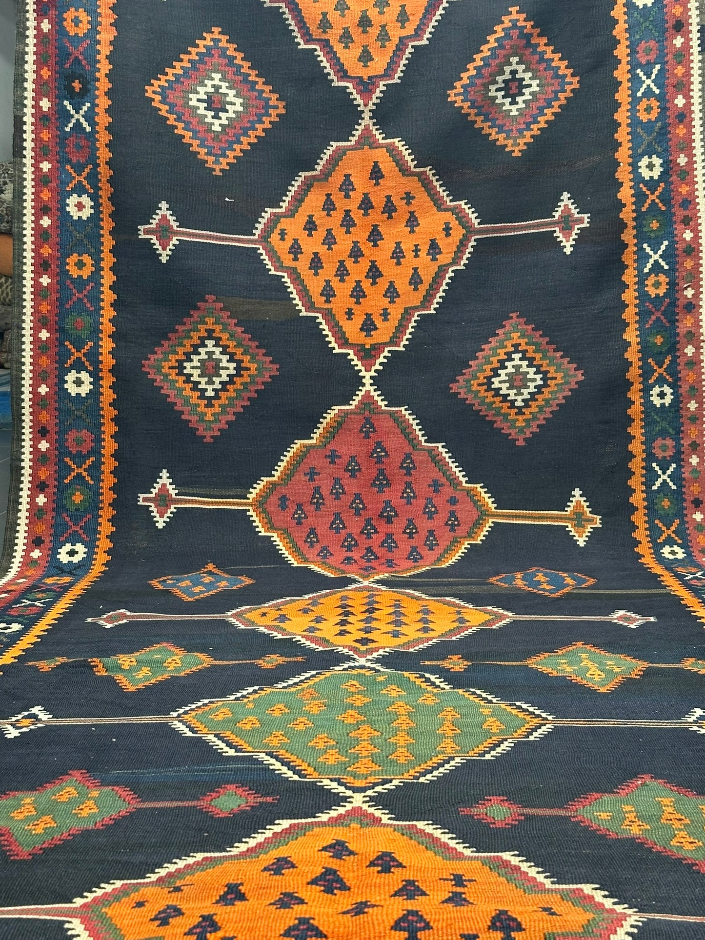 Antik Orientteppich handgeknüpft 440x140 cm Senneh Kelim Naturfarben