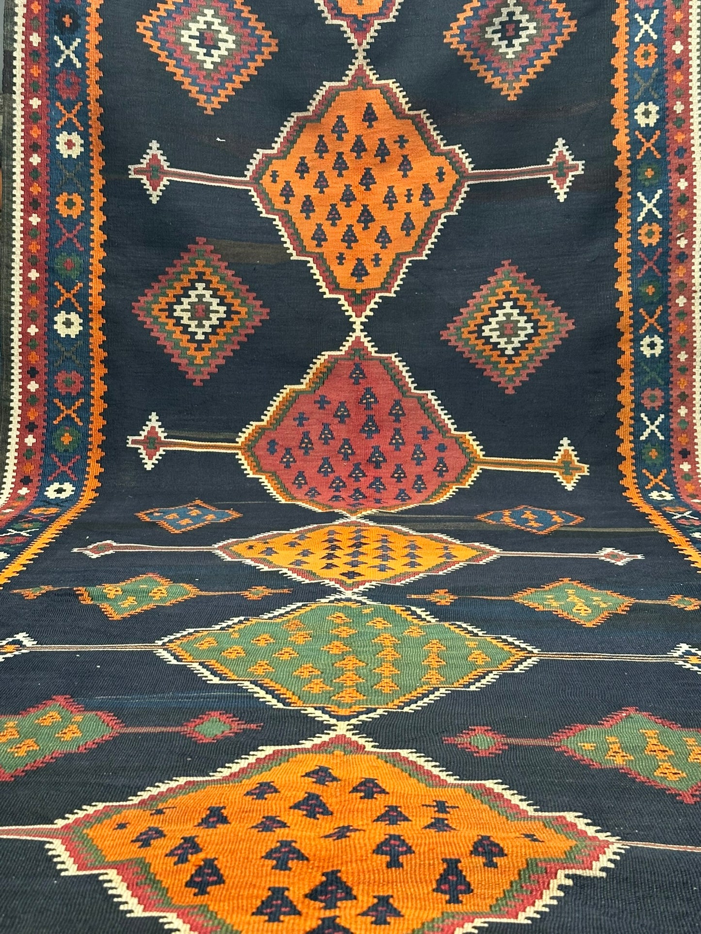 Antik Orientteppich handgeknüpft 440x140 cm Senneh Kelim Naturfarben