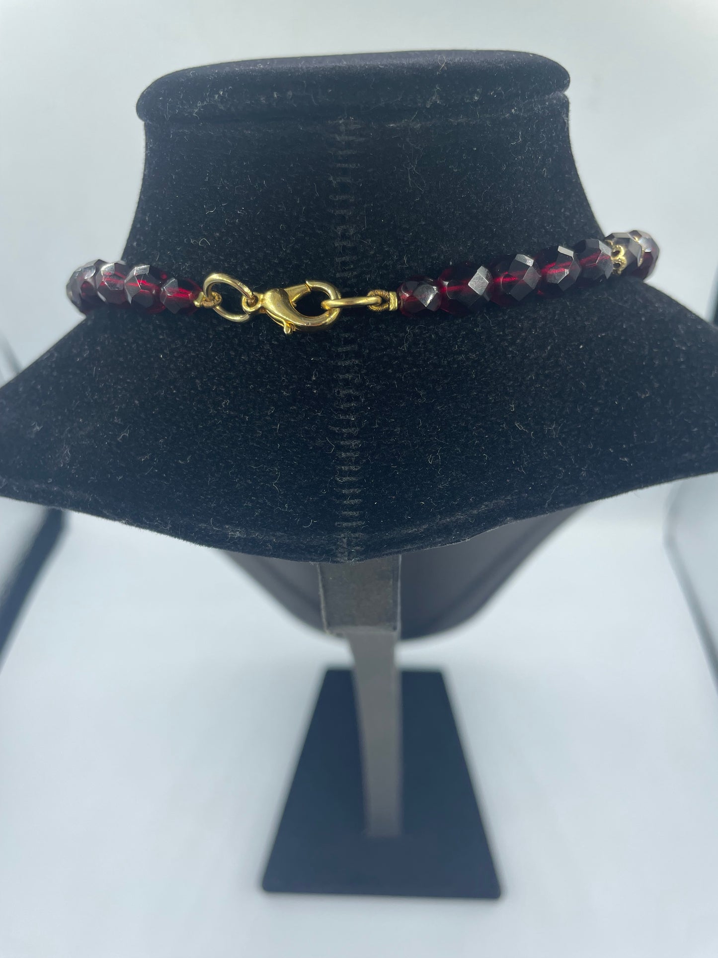 Vergoldete kette mit Granat