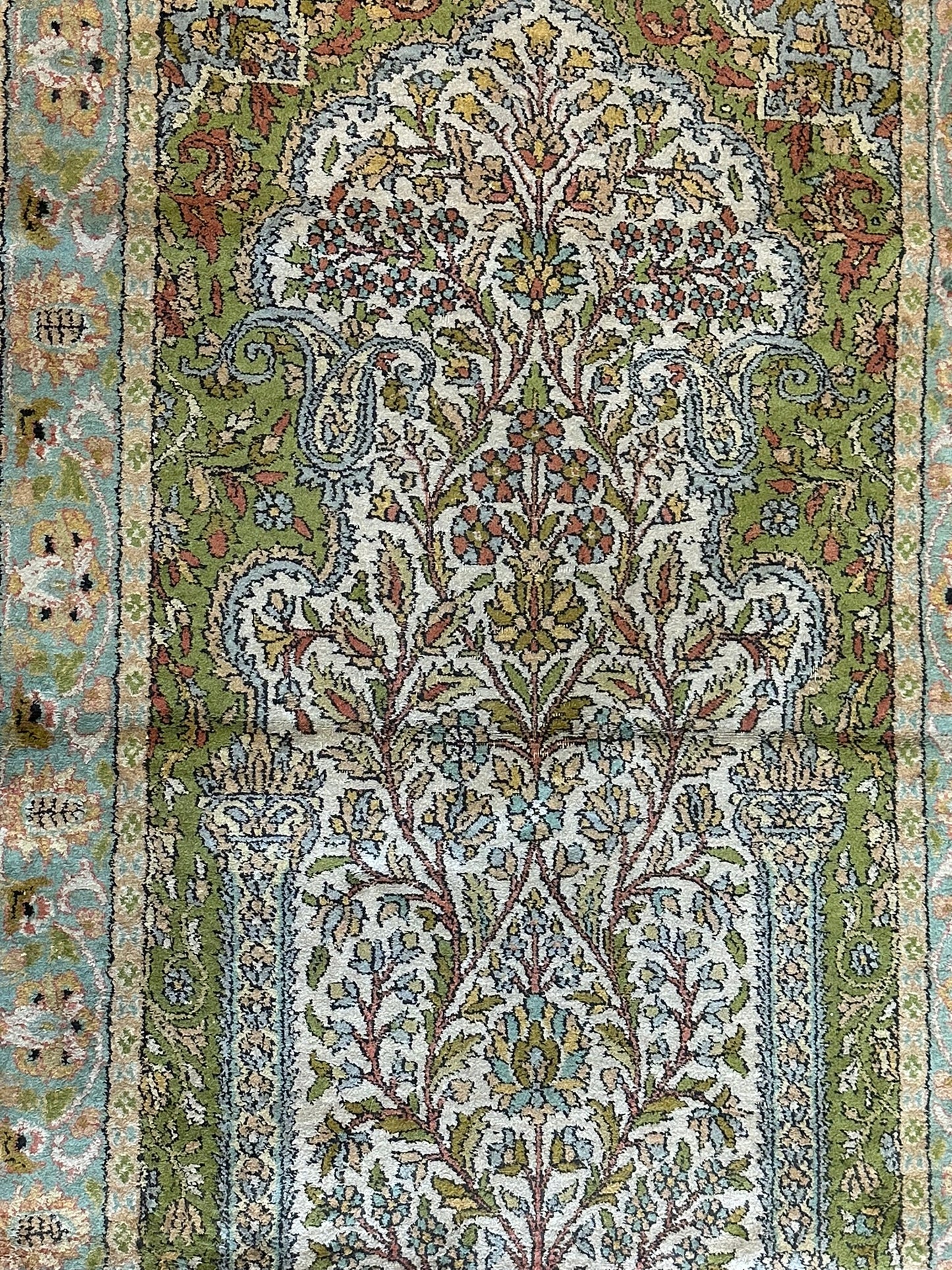 Orientteppich handgeknüpft Ghom Seide Lebensbaum 152x92 cm