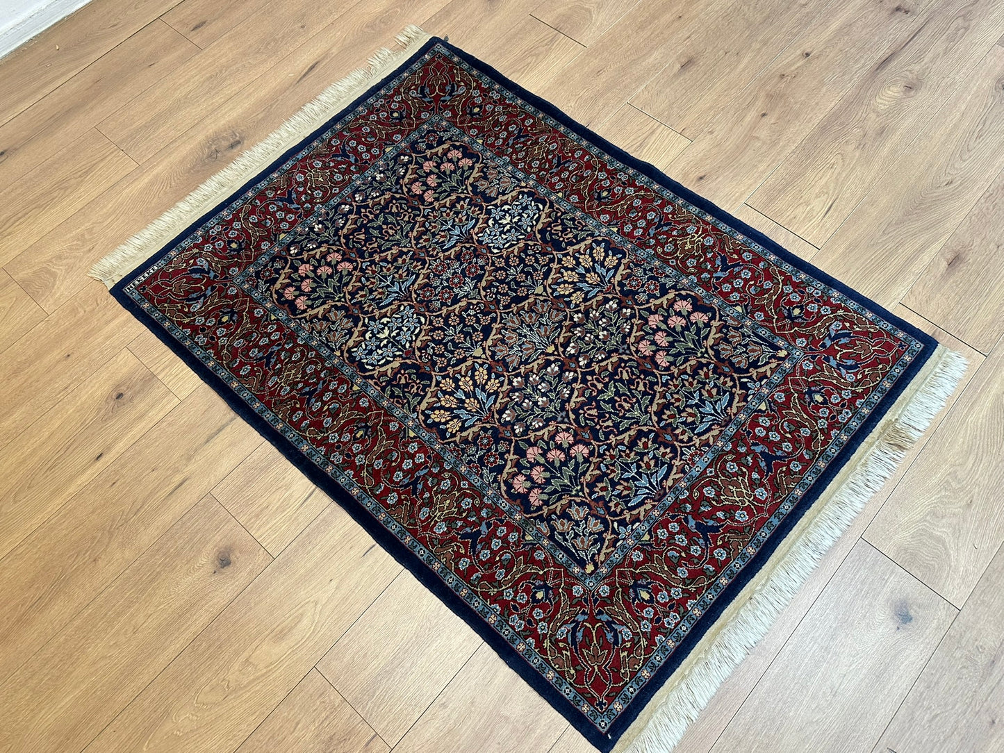 Orientteppich handgeknüpft Hereke fein 145x104 cm