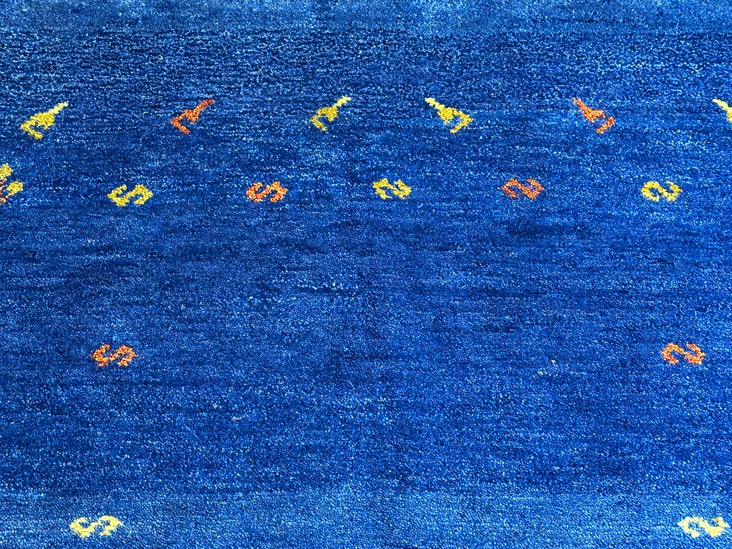 Moderner Gabbeh Teppich handgeknüpft 181x123 cm