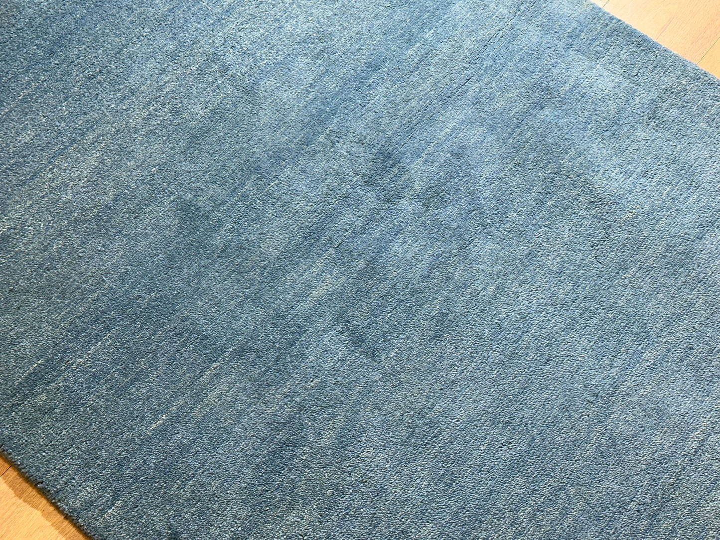 Moderner Gabbeh Teppich handgeknüpft 182x123 cm