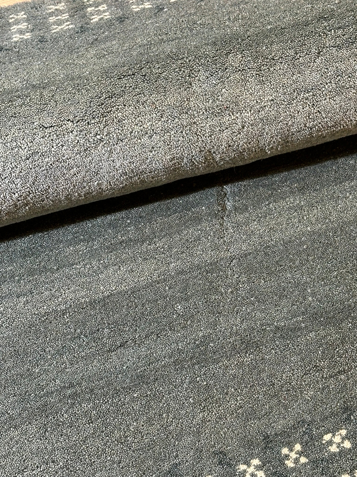 Moderner Gabbeh Teppich handgeknüpft 176x123 cm