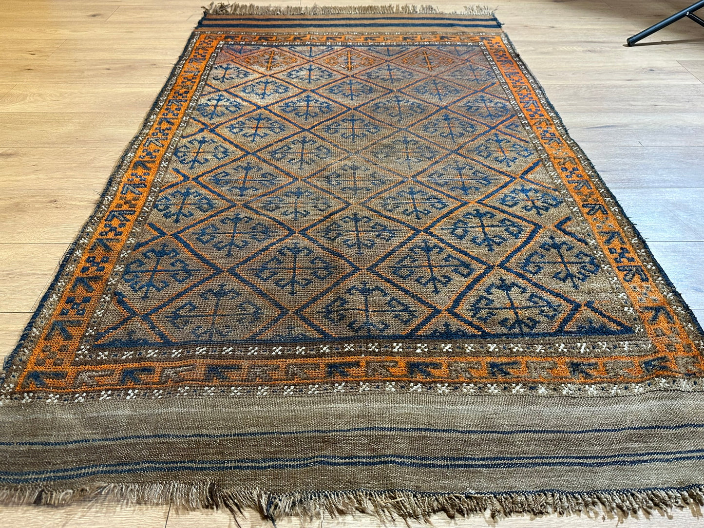 Antiker Orientteppich handgeknüpft Belutsch 197x115 cm