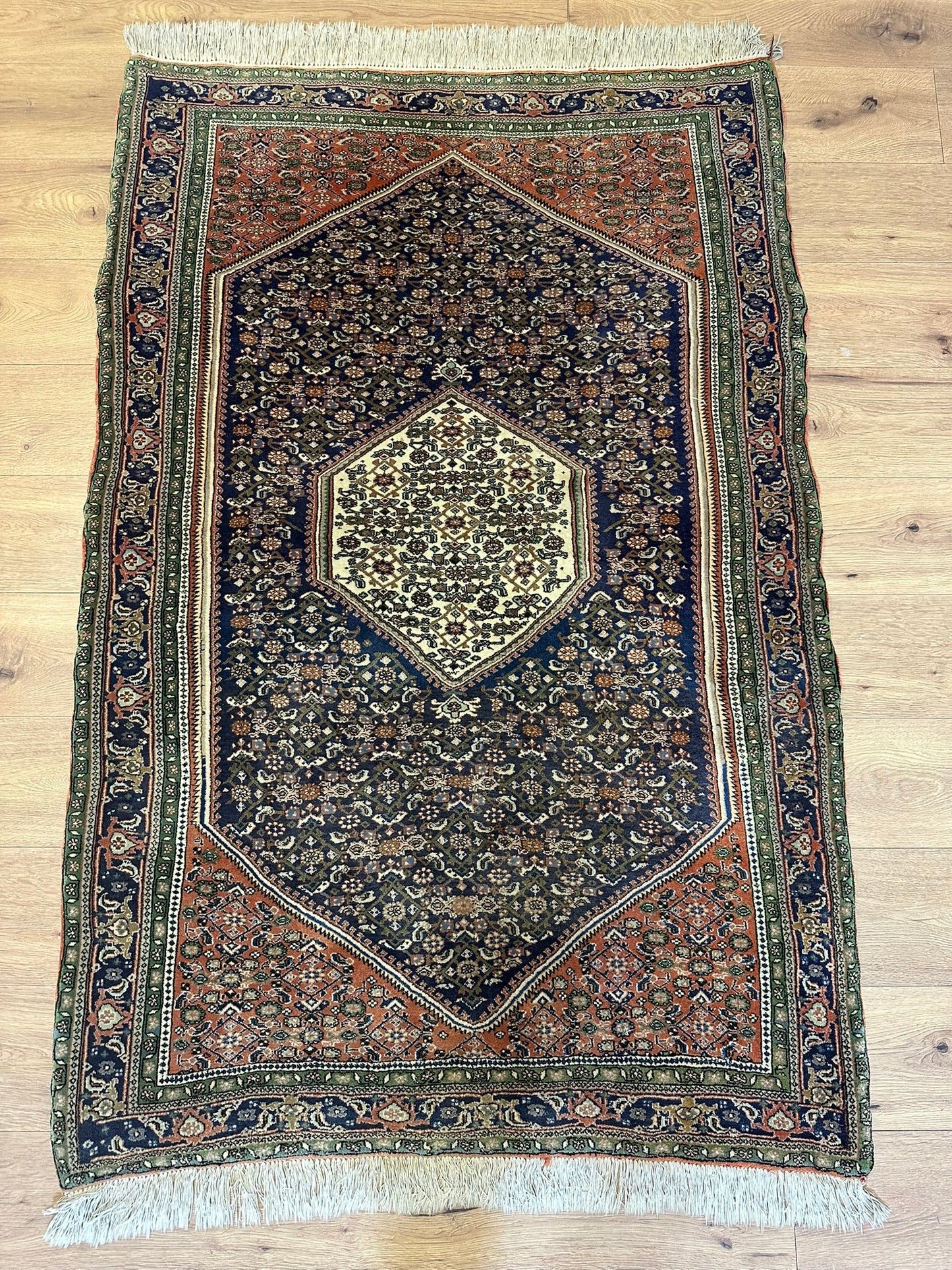 Orientteppich handgeknüpft Bidjar 175x116 cm