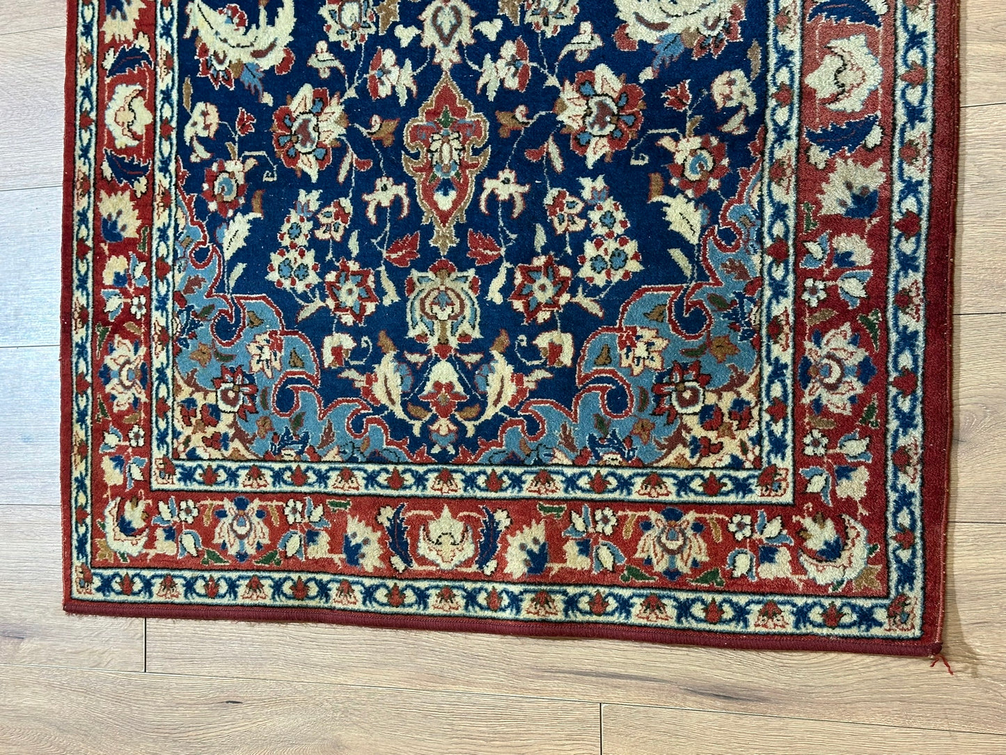 Antiker Orientteppich handgeknüpft Isfahan 174x103 cm