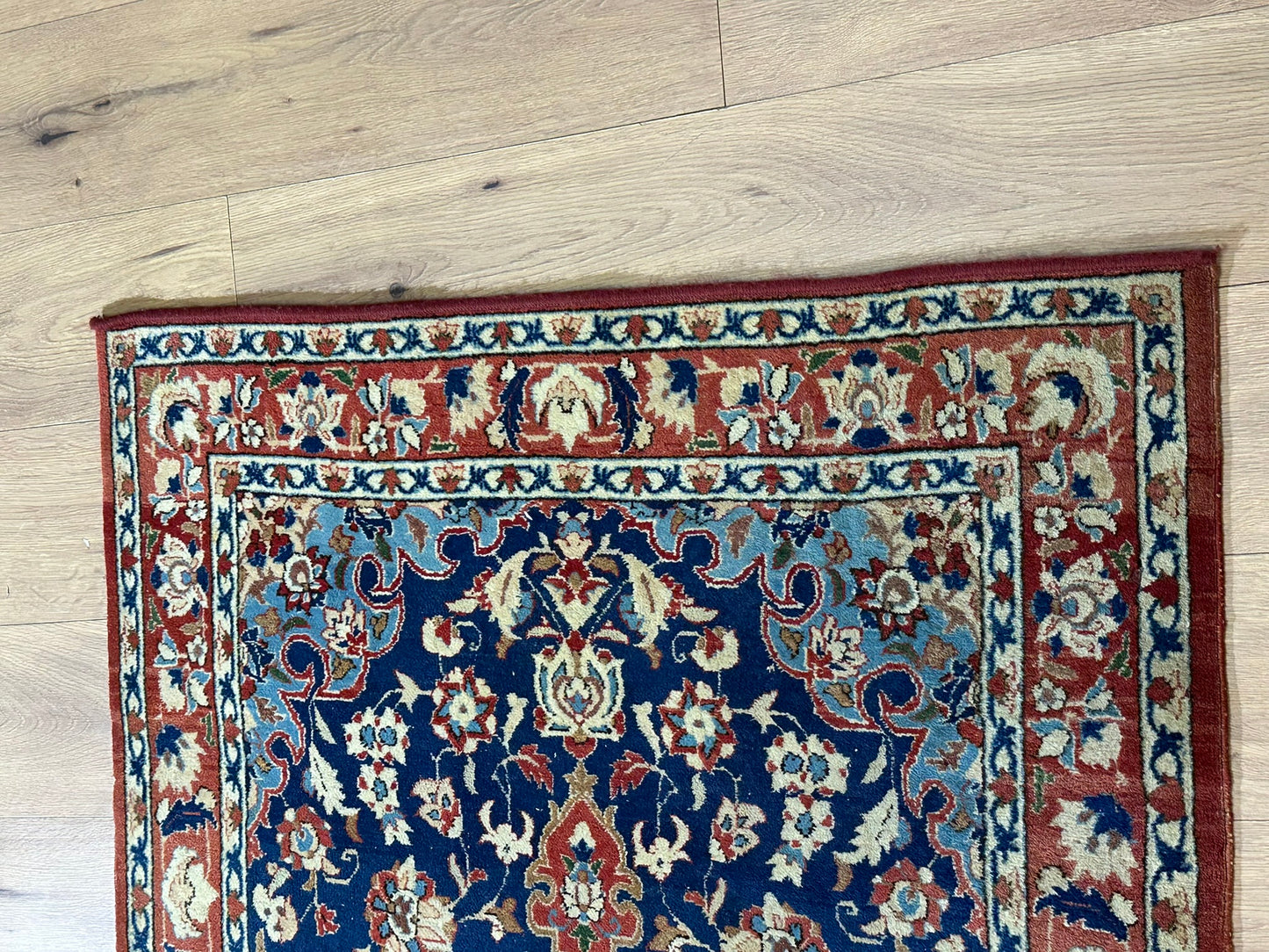 Antiker Orientteppich handgeknüpft Isfahan 174x103 cm