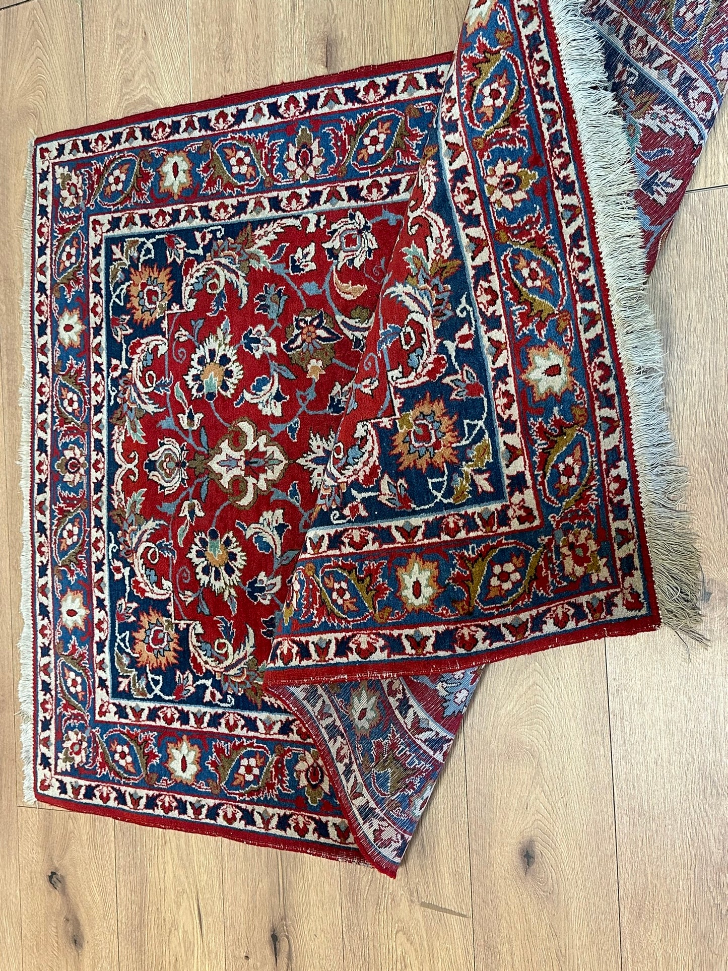 Orientteppich handgeknüpft Isfahan Semi Antik160x110 cm