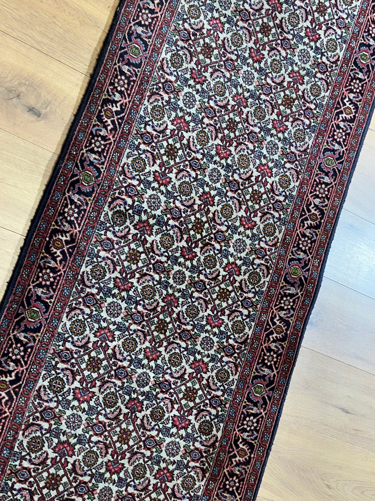 Orientteppich handgeknüpft Bidjar Läufer 243x72 cm