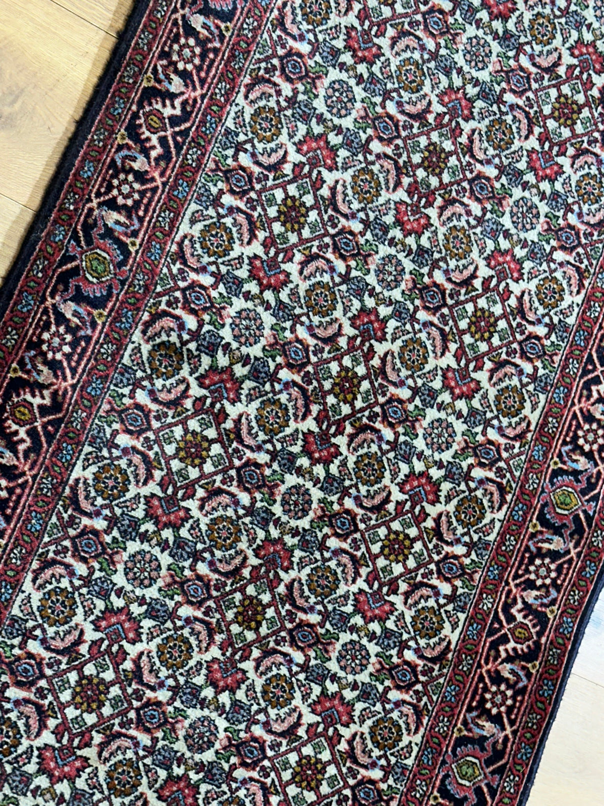 Orientteppich handgeknüpft Bidjar Läufer 243x72 cm