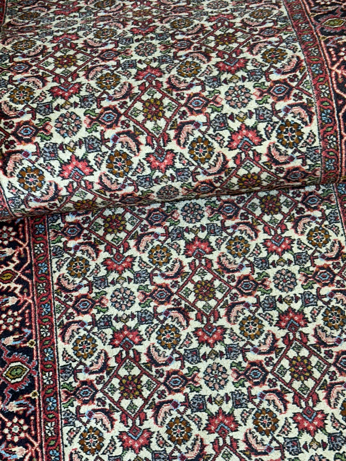 Orientteppich handgeknüpft Bidjar Läufer 243x72 cm