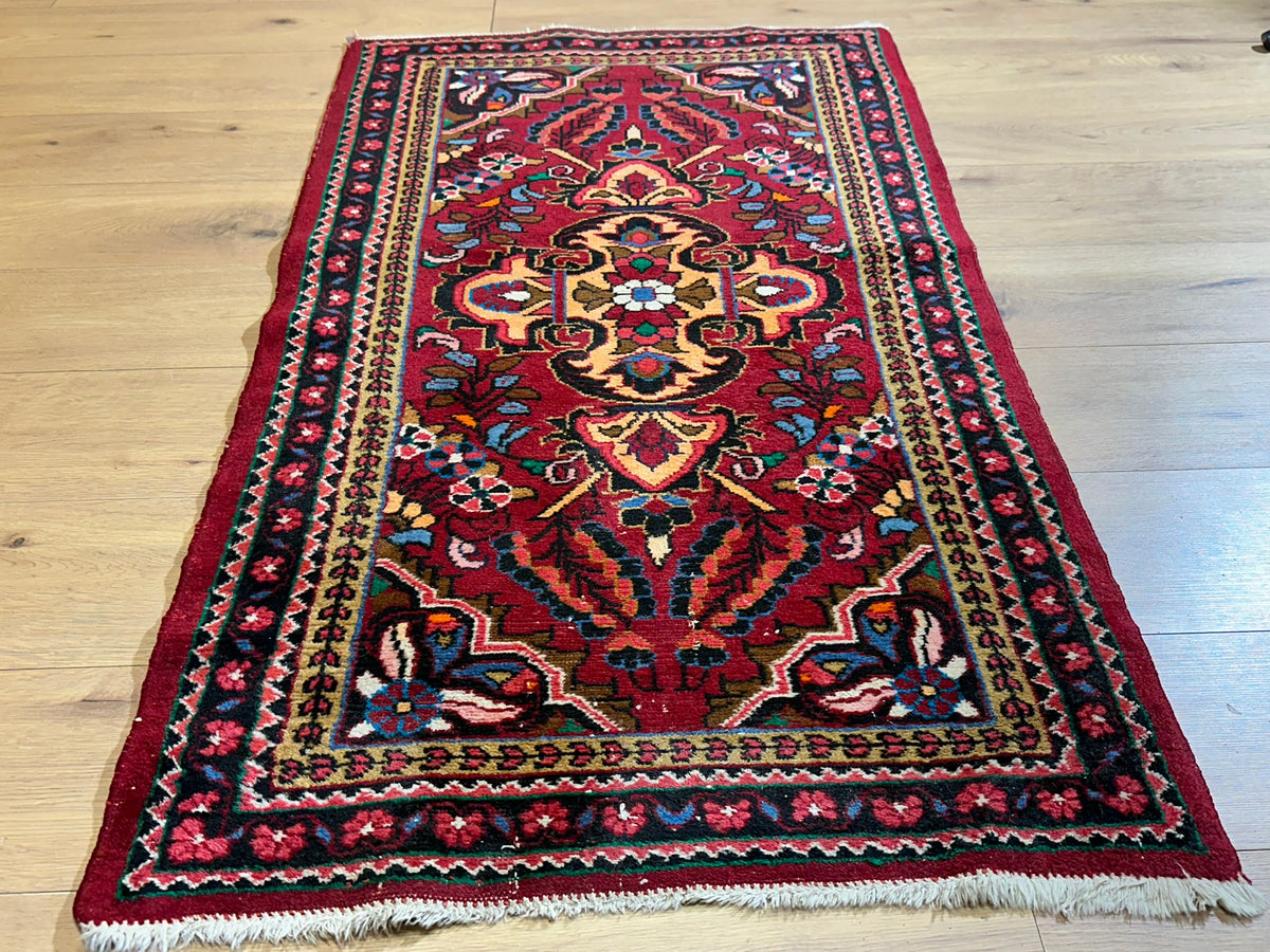 Orientteppich handgeknüpft Lilian 141x80 cm
