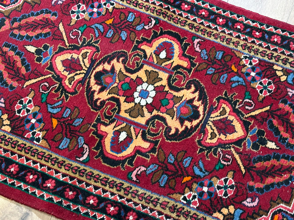 Orientteppich handgeknüpft Lilian 141x80 cm