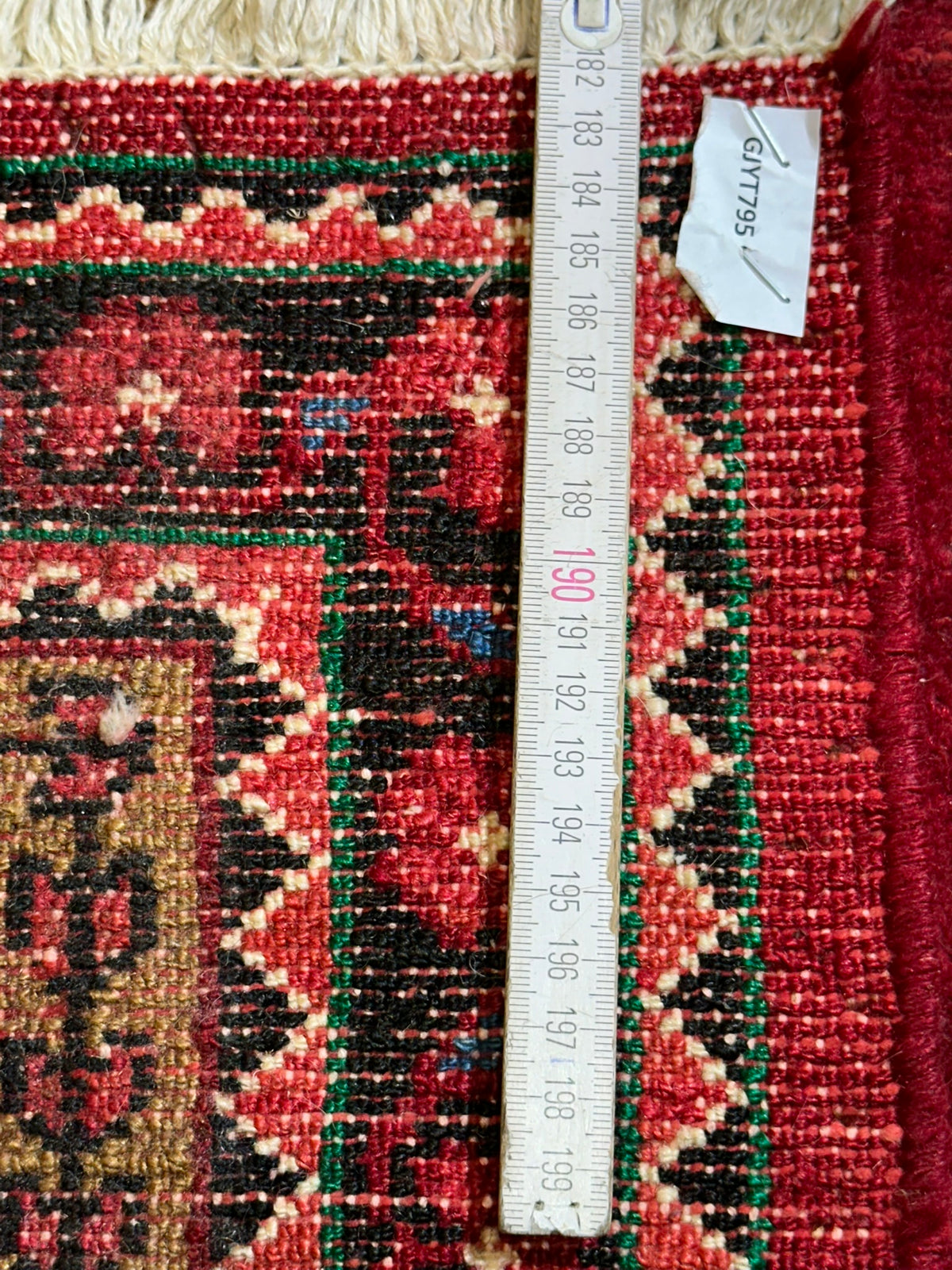 Orientteppich handgeknüpft Lilian 141x80 cm
