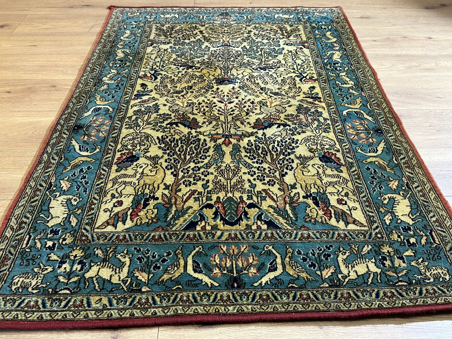 Handgeknüpfter Ghom Orientteppich mit Jagdmotiv 155 x 103 cm