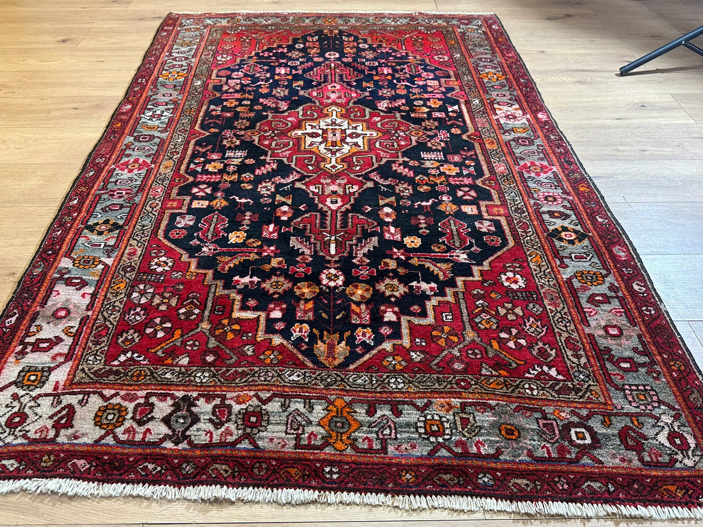 Handgeknüpfter Sarough Art Deco Orientteppich 203 x 132 cm