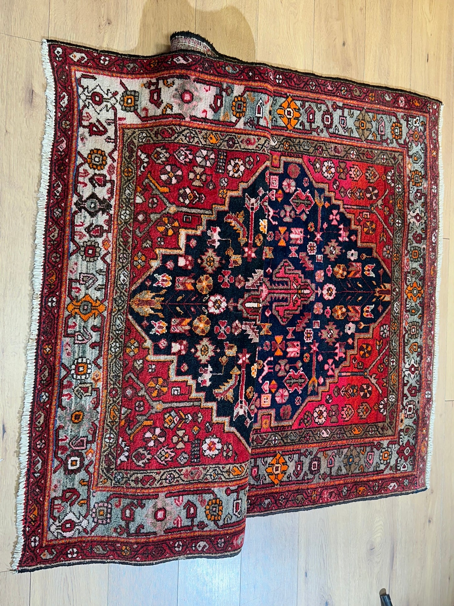 Handgeknüpfter Sarough Art Deco Orientteppich 203 x 132 cm