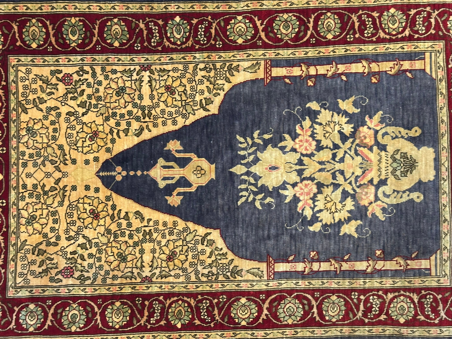Orientteppich handgeknüpft Hereke Seide 74x45 cm