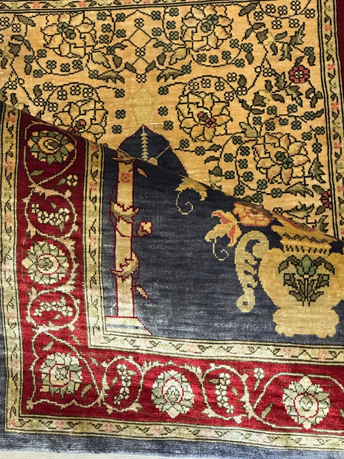 Orientteppich handgeknüpft Hereke Seide 74x45 cm