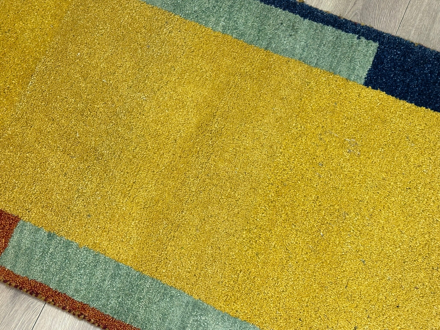Handgeknüpfter Gabbeh Teppich Indien 135 x 72 cm