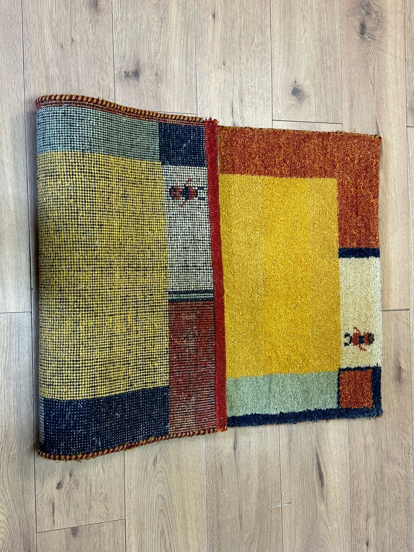 Handgeknüpfter Gabbeh Teppich Indien 135 x 72 cm