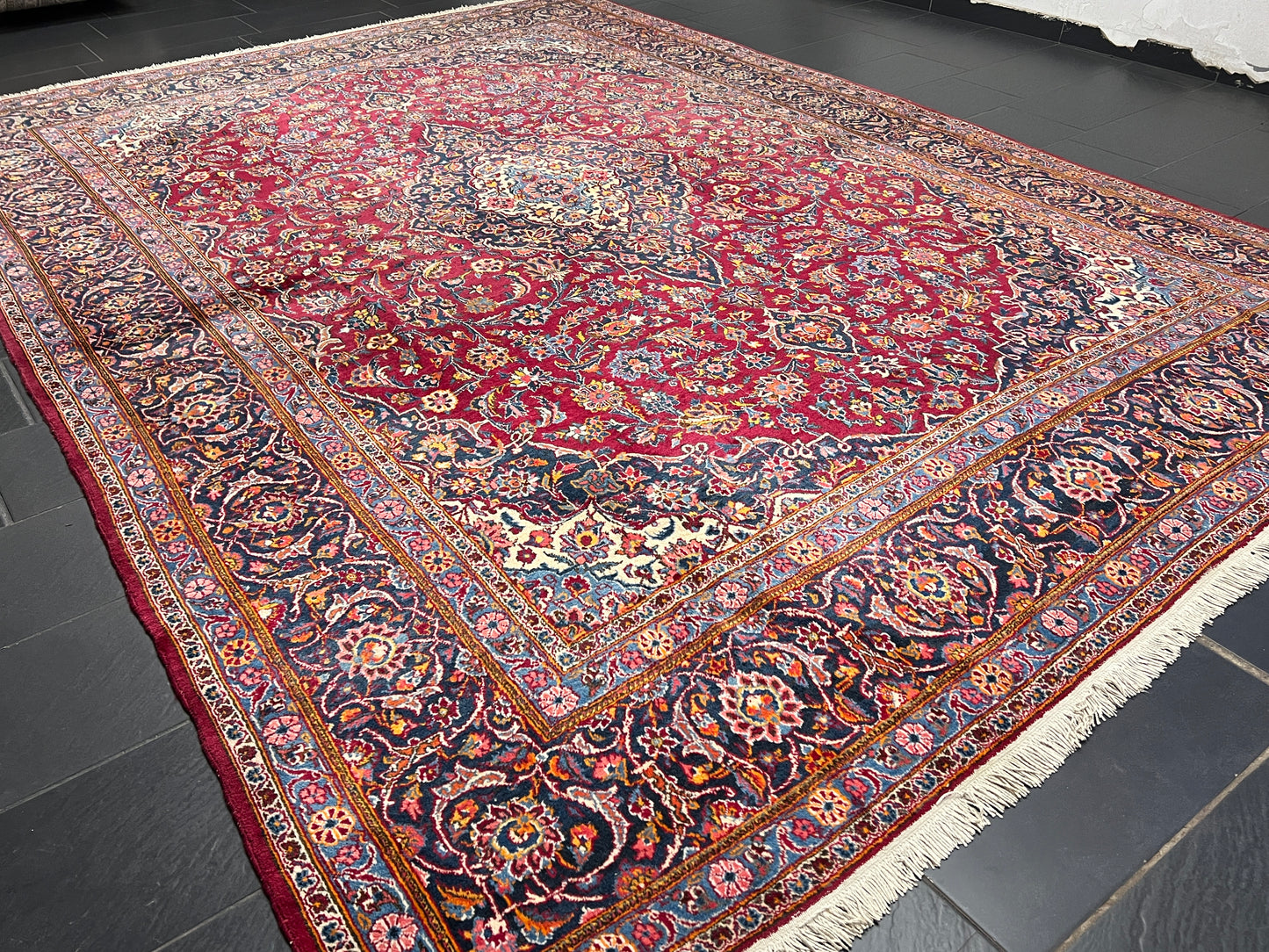 Antiker Perserteppich Keschan – Handgeknüpft aus Korkwolle naturfarben 360x280cm