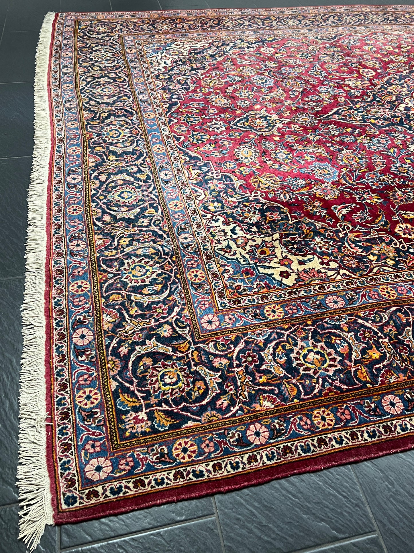 Antiker Perserteppich Keschan – Handgeknüpft aus Korkwolle naturfarben 360x280cm