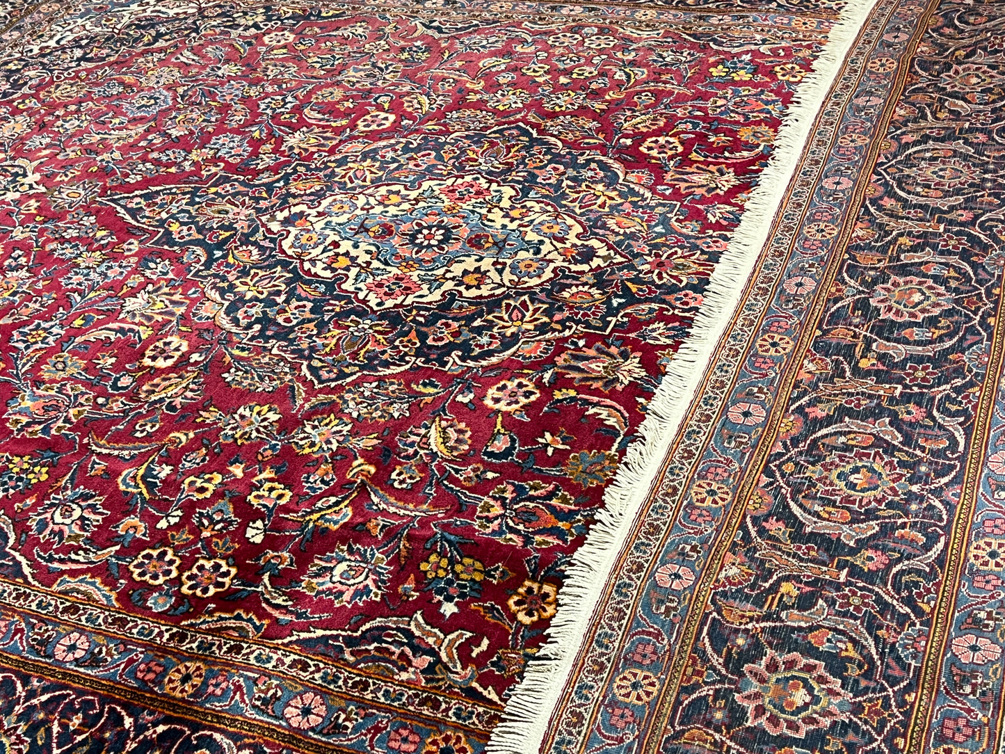Antiker Perserteppich Keschan – Handgeknüpft aus Korkwolle naturfarben 360x280cm