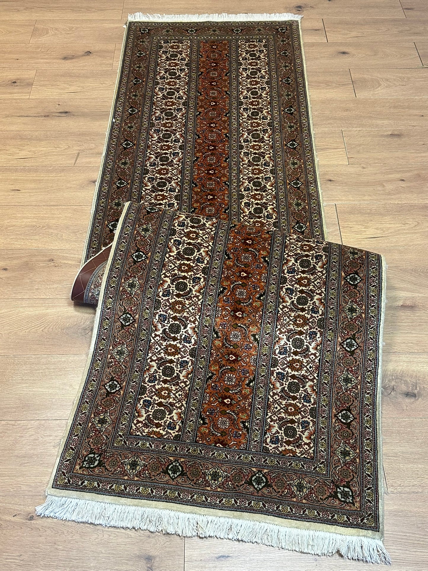 Orientteppich handgeknüpft Läufer Täbriz Mahi mit Seide 300x80 cm
