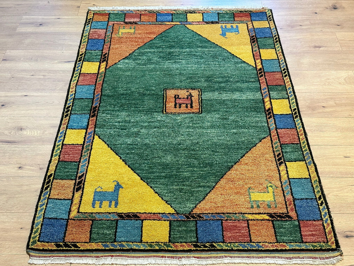 Handgeknüpfter Gabbeh Teppich Indien 182 x 128 cm