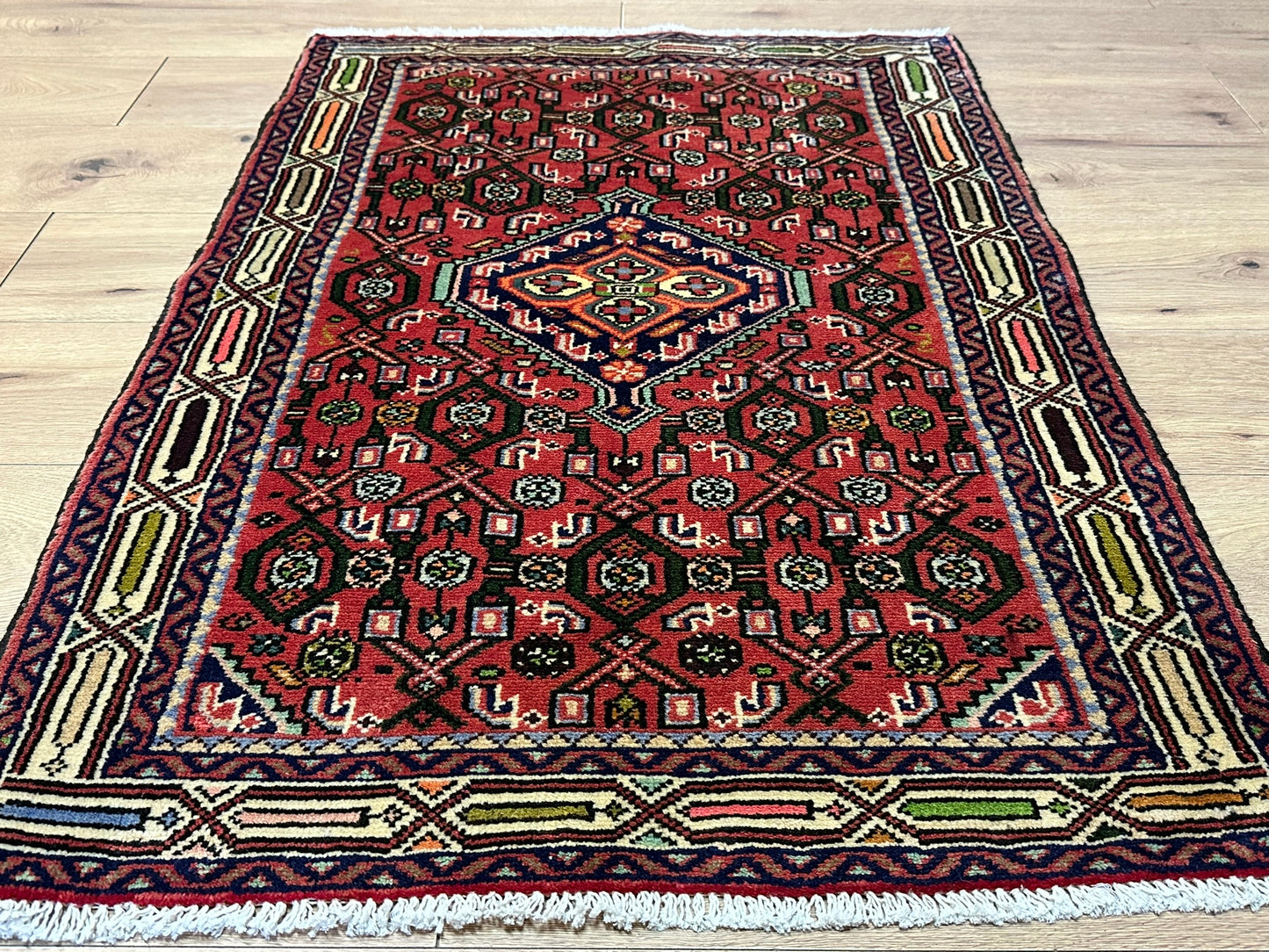 Orientteppich handgeknüpft Hamadan 120 x 82 cm