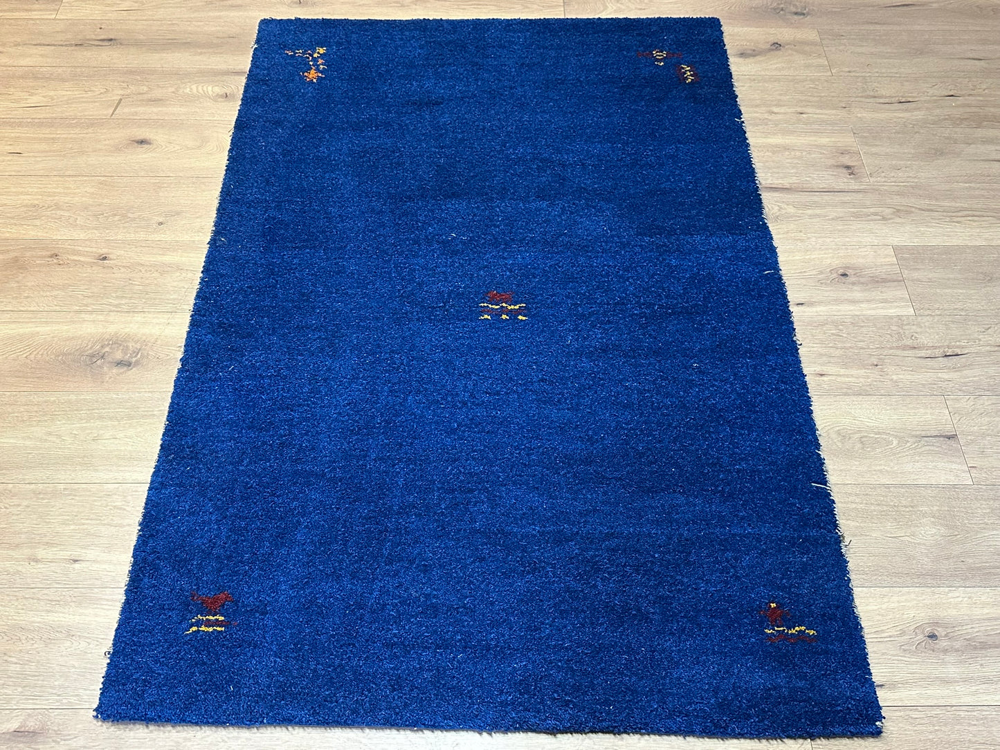 Handgeknüpfter Gabbeh Teppich Indien 180 x 118 cm