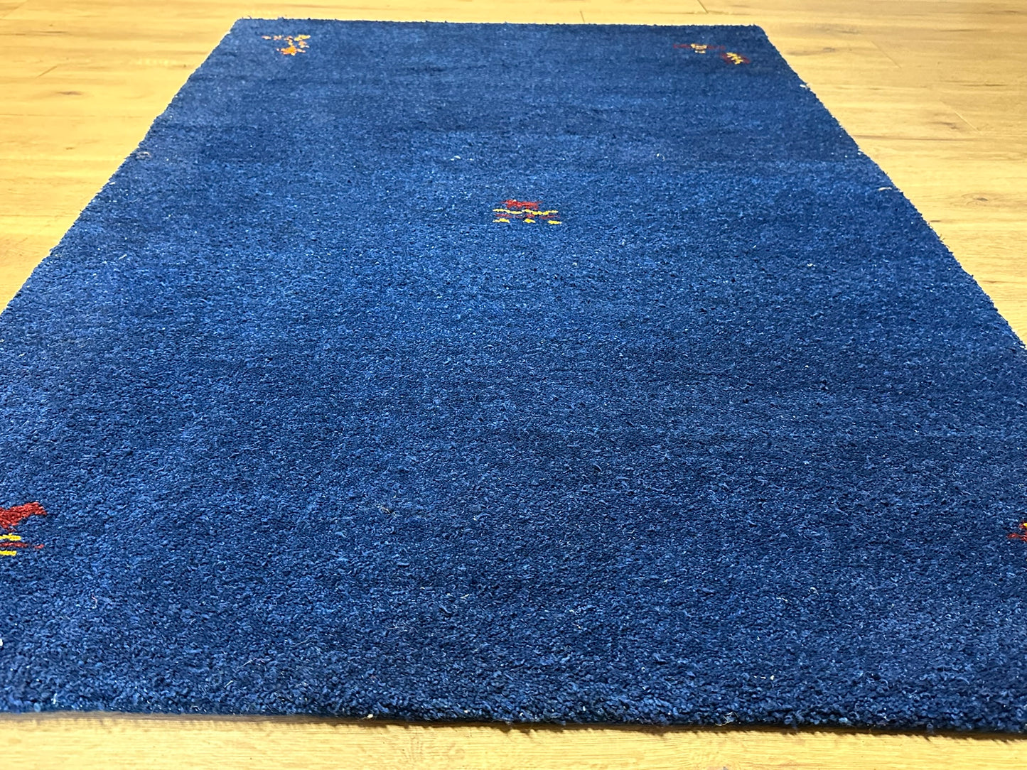Handgeknüpfter Gabbeh Teppich Indien 180 x 118 cm