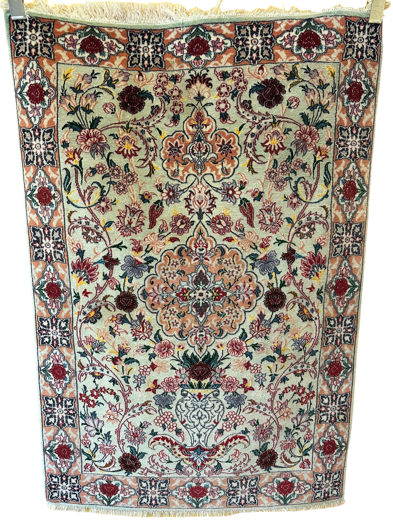 Orientteppich handgeknüpft Isfahan Fein 123x84 cm