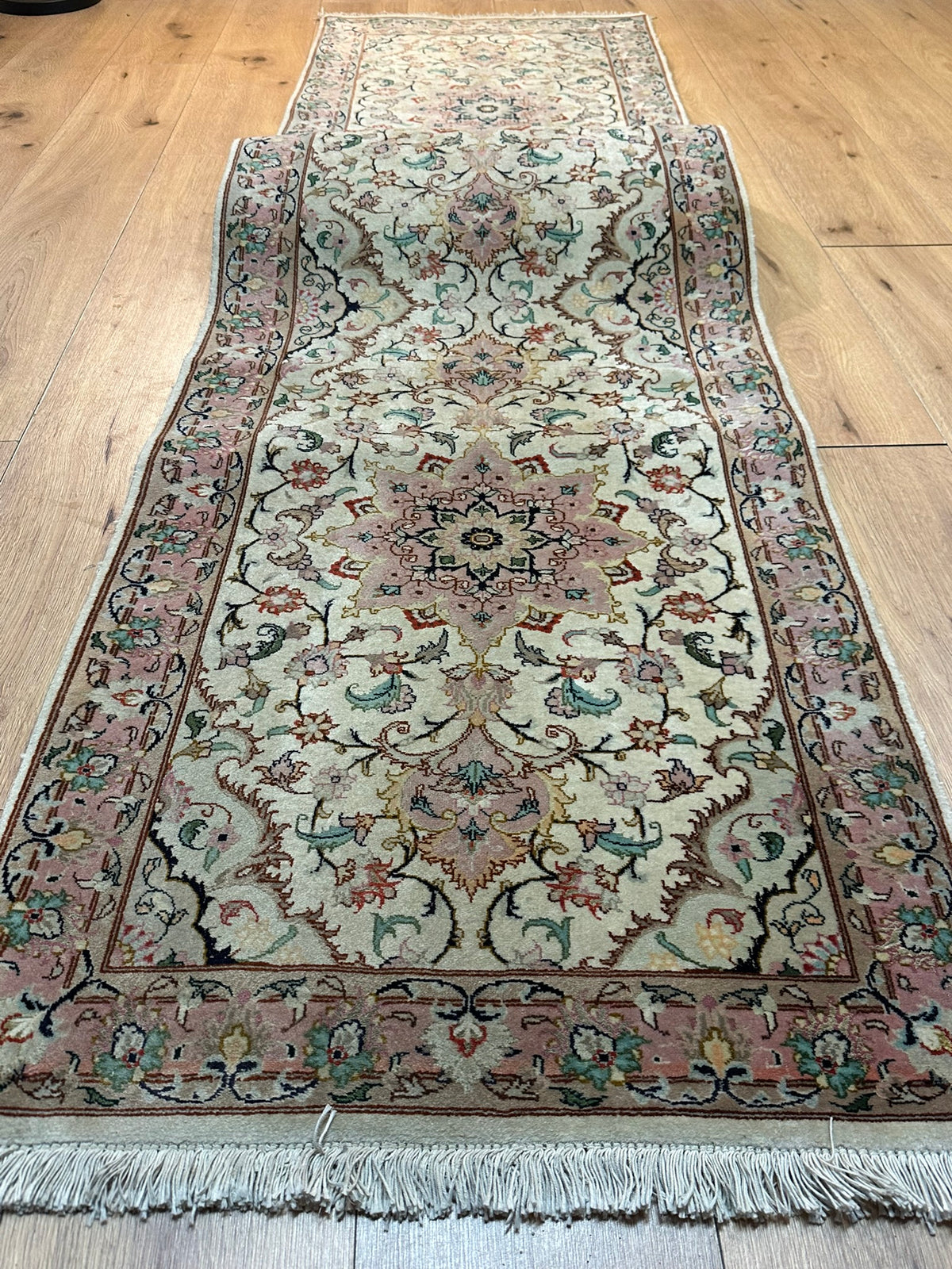 Orientteppich handgeknüpft Täbriz Läufer 300x70 cm