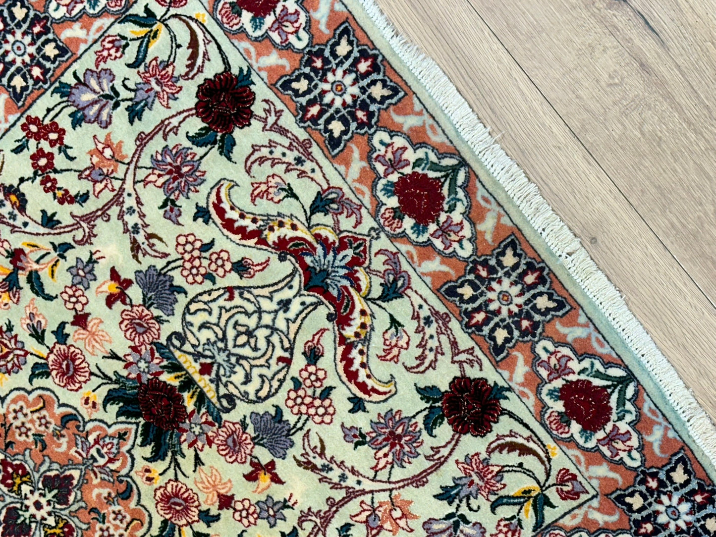Orientteppich handgeknüpft Isfahan Fein 123x84 cm
