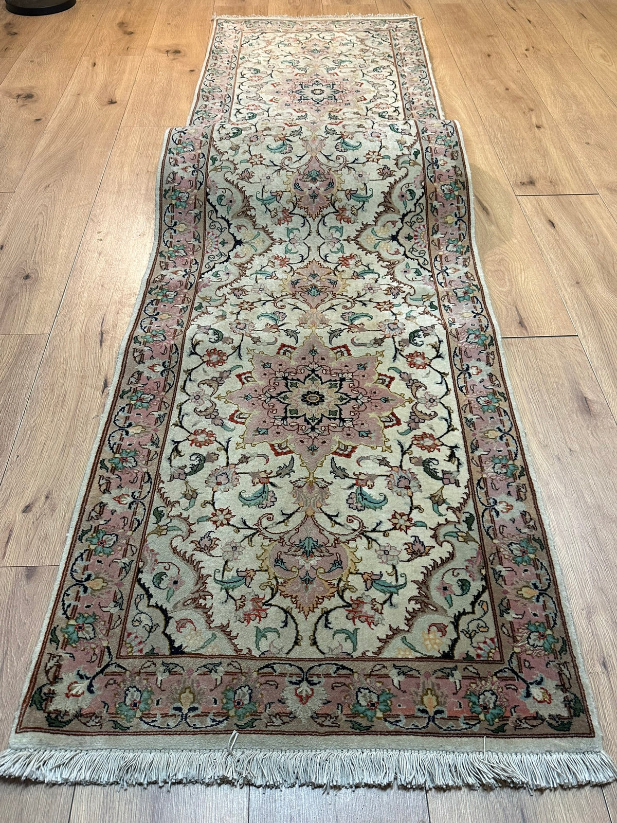 Orientteppich handgeknüpft Täbriz Läufer 300x70 cm