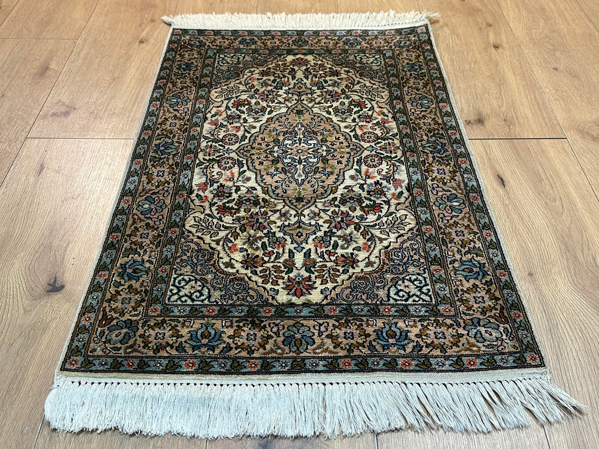 Orientteppich handgeknüpft Kaschmir Seide 97x60 cm