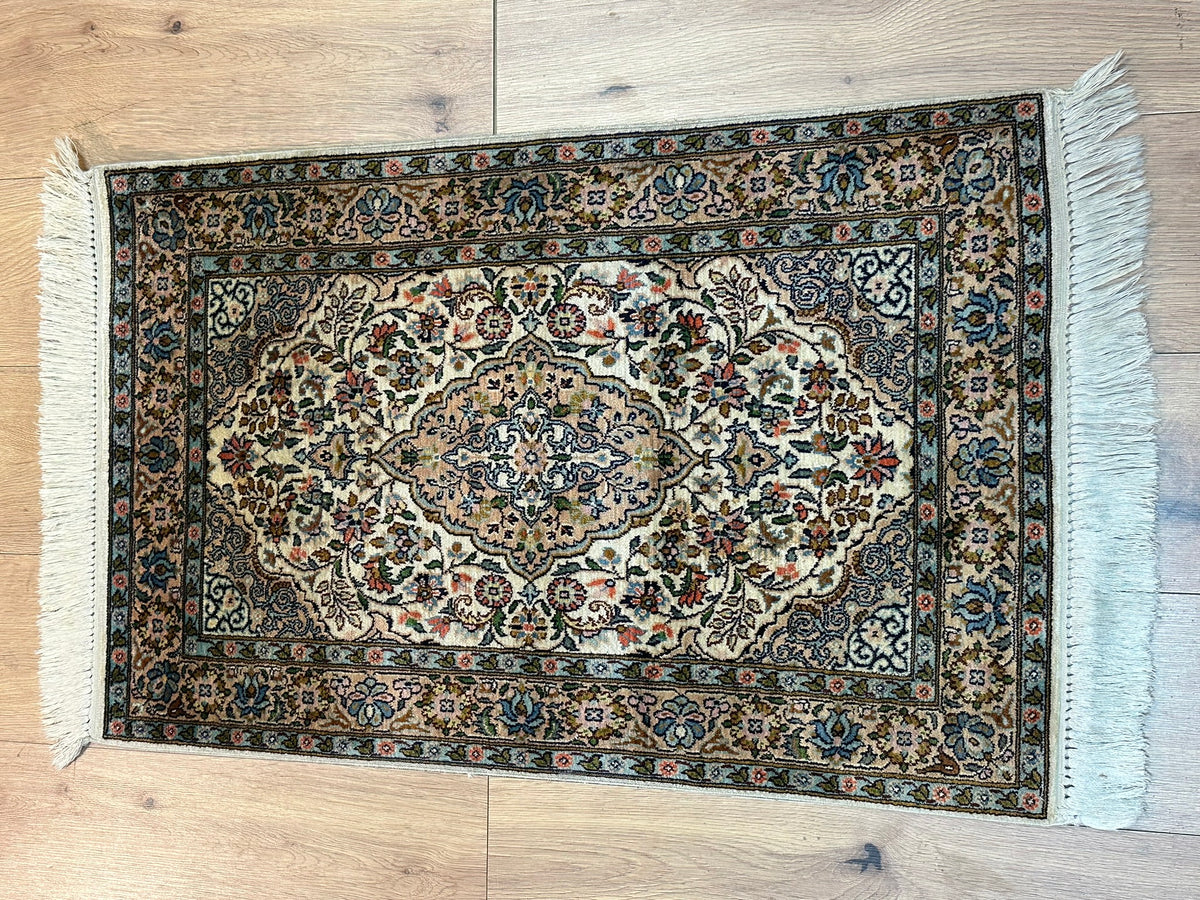 Orientteppich handgeknüpft Kaschmir Seide 97x60 cm