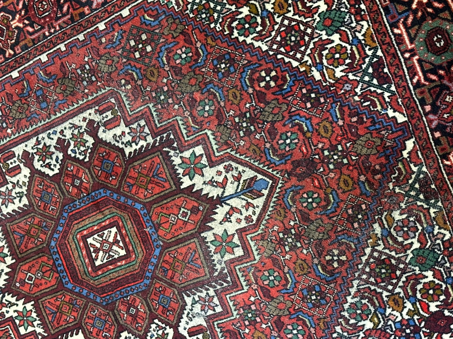 Orientteppich handgeknüpft Bidjar 153 x 100 cm