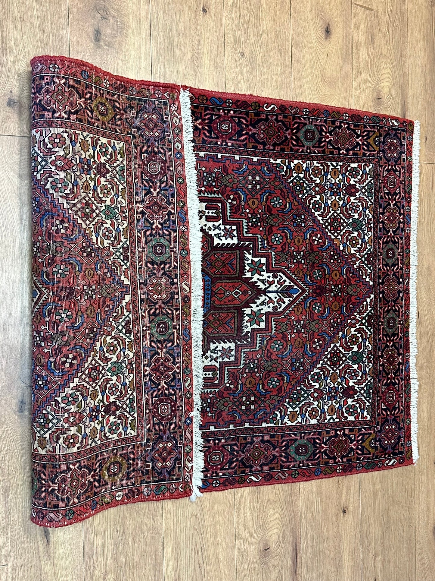 Orientteppich handgeknüpft Bidjar 153 x 100 cm