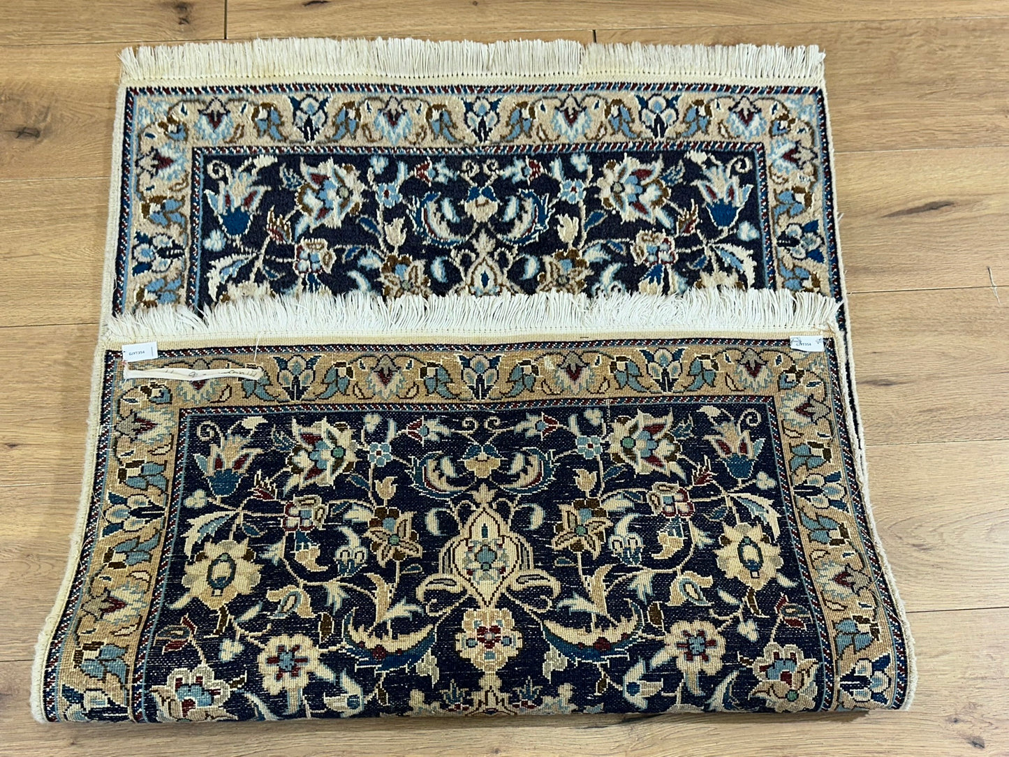 Orientteppich handgeknüpft Nain 167x123 cm Korkwolle Seide